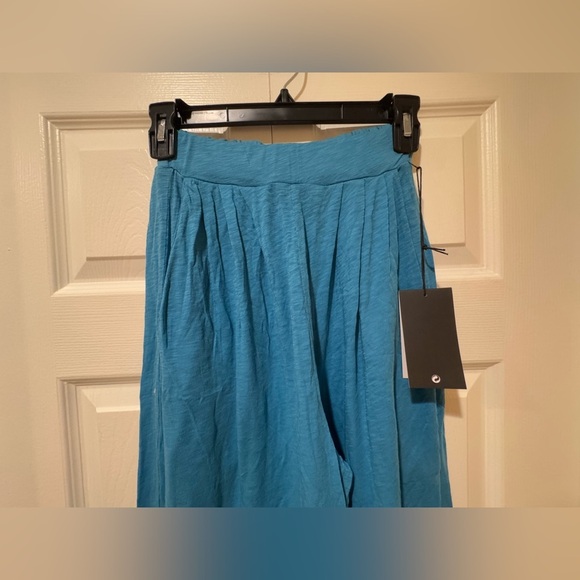 Laird lounge pants. Stretchy waist. Wide leg comfort. Size Small. NWT - Picture 2 of 14
